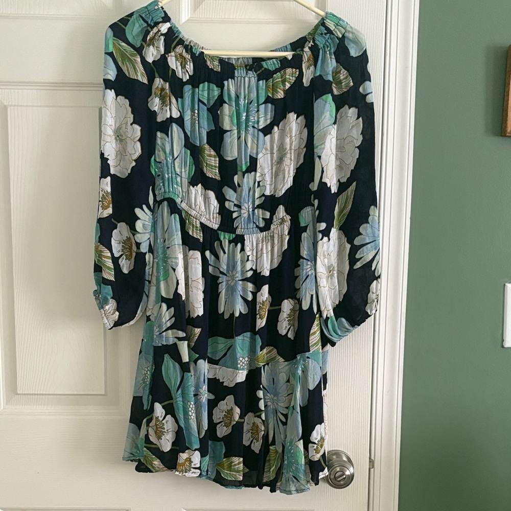 LOFT Floral Print tiered dress w/tie belt. Super comfy!Perfect for day or night!
